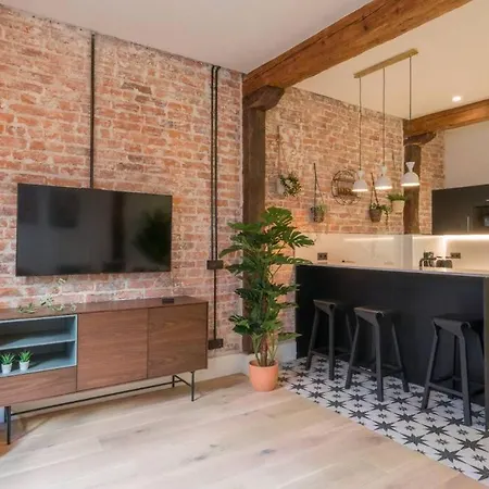 Rustic Apartment *
